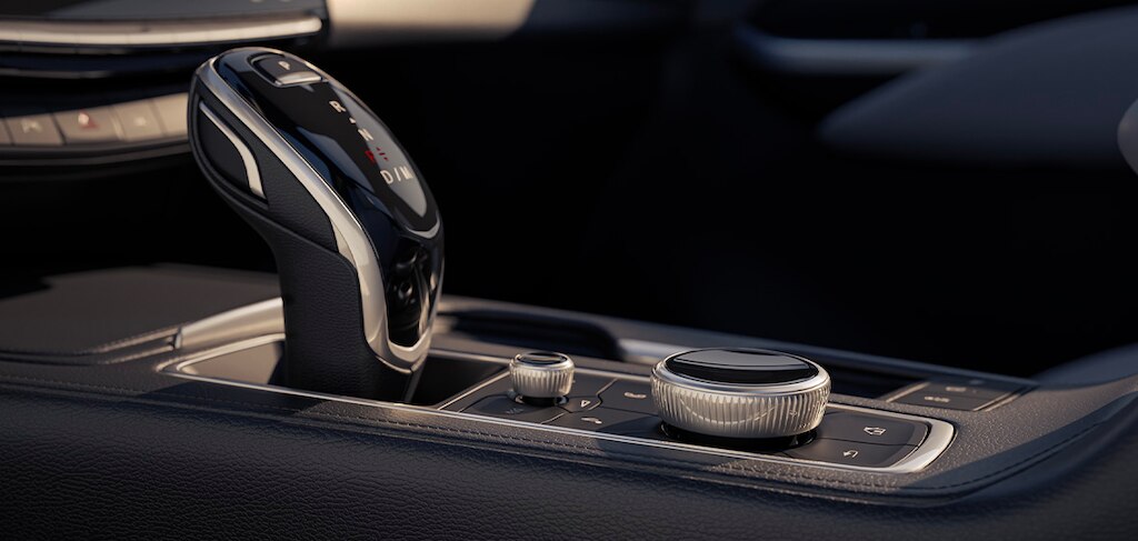 Palanca de velocidades electrónica y transmisión automática de 9 velocidades en tu Cadillac XT4 2024, camioneta compacta de lujo
