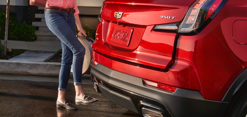 Cajuela con apertura manos libres en tu Cadillac XT4 2024, camioneta compacta de lujo