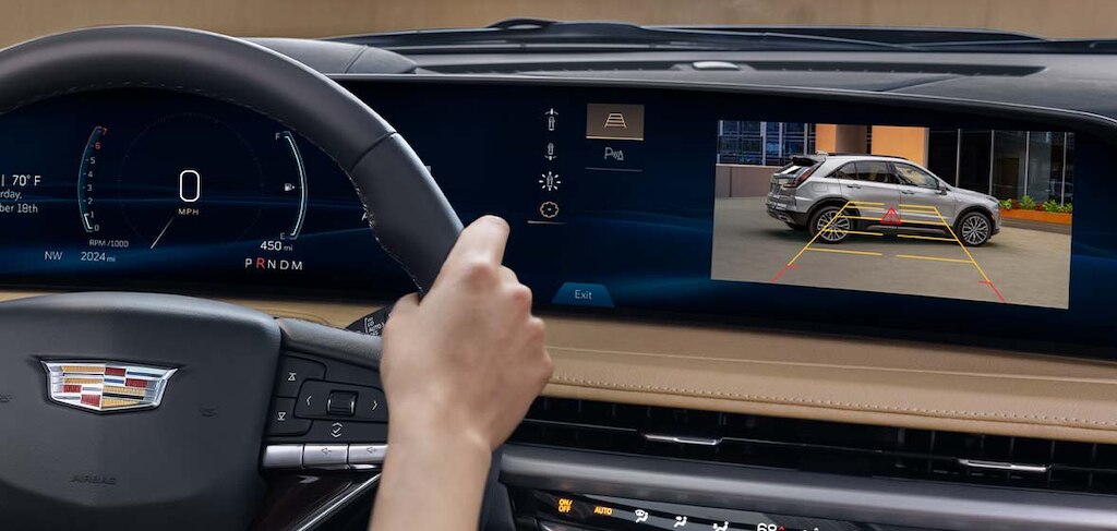 Máxima tecnología y seguridad incorporada a tu nueva camioneta compacta de lujo, Cadillac XT4 2024